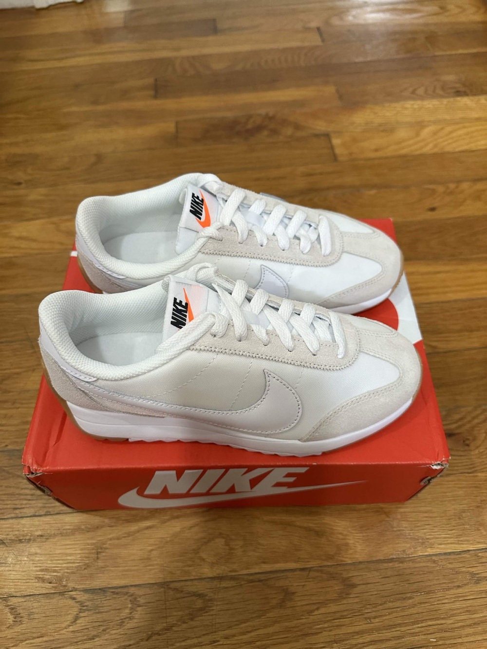 *New* Nike Pacific Women White Brown (HM4771-103) Size 5.5W